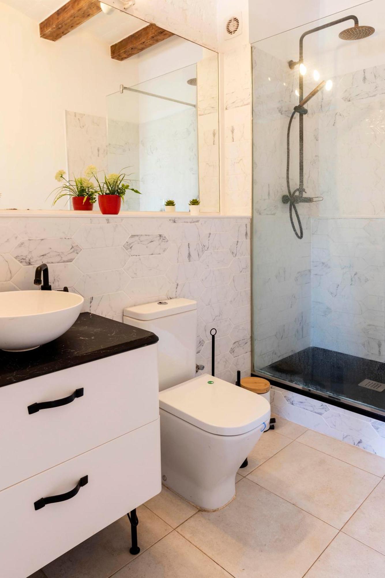 Enchanting 2 Bedroom Flat With Terrace Near Placa Espanya Barcellona